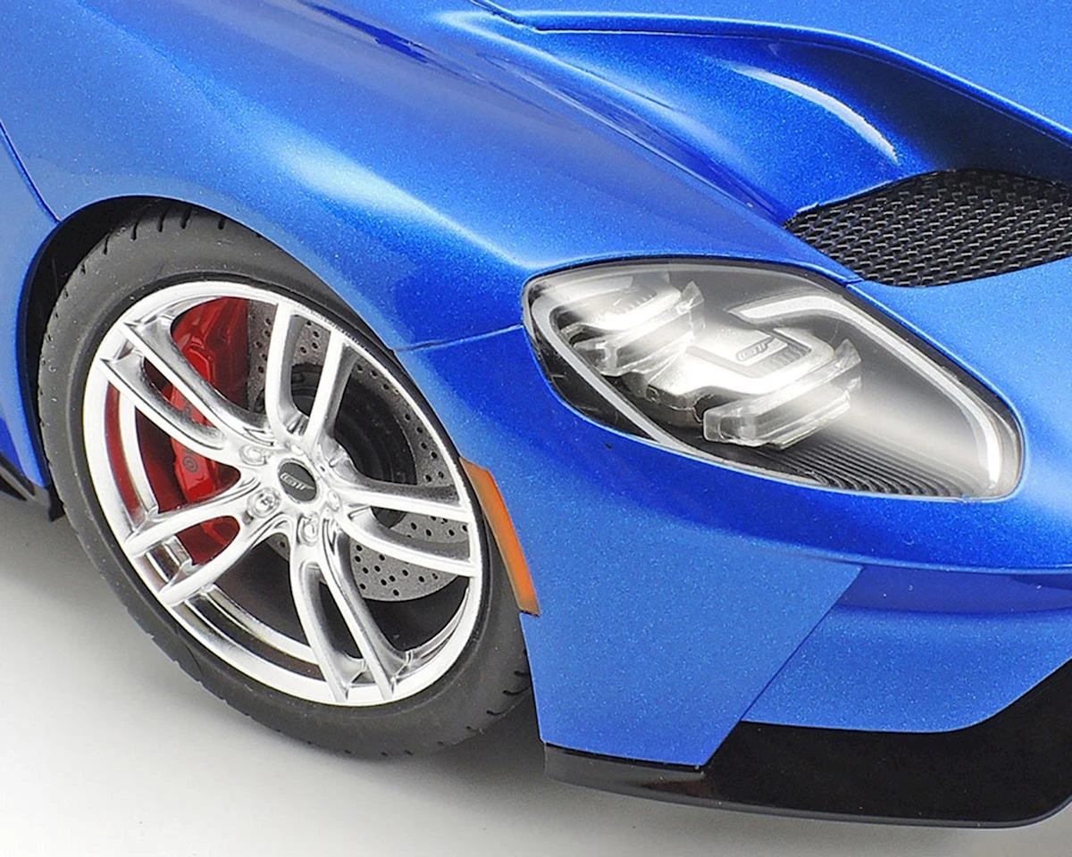 Tamiya Ford GT Plastic 1/24 Model Kit 5 Tamiya Ford GT Plastic 1/24 Model Kit - Image 3